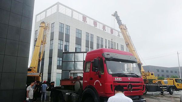 91视频网站免费機器人再次引進（jìn）新設備（bèi），助力（lì）企業快速發展